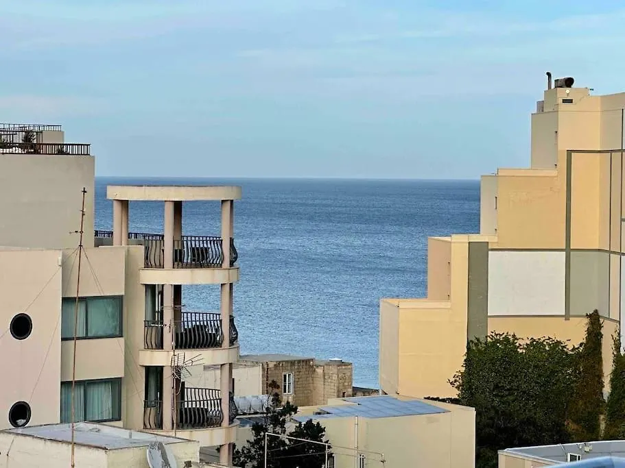 Paceville Sea View Penthouse With Jacuzzi! San Giuliano Appartamento